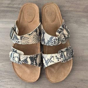 Off brand Birkenstocks
